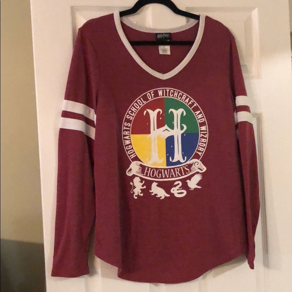 Harry Potter fans! Hogwarts shirt is super cute!!